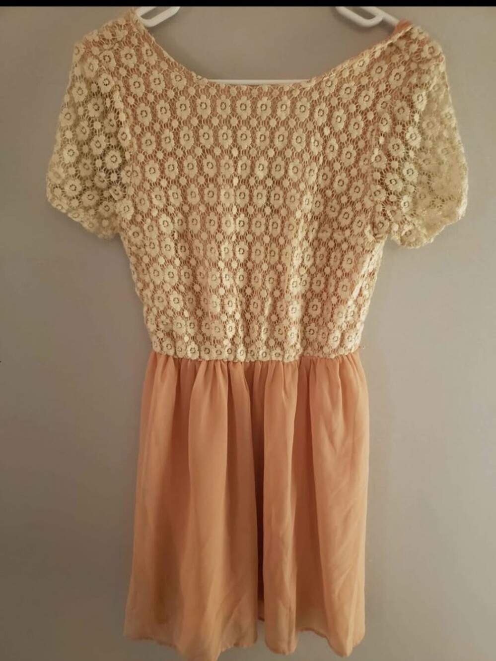 Forever 21 Cream Lace Bodice Peach Chiffon Mini Dress